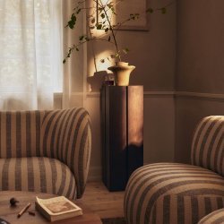 Ferm Living Parcel Pedestal H90 cm M�rkbejdset Eg