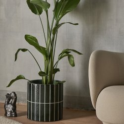 Ferm Living Pillar Plant Pot - Mrk Grn