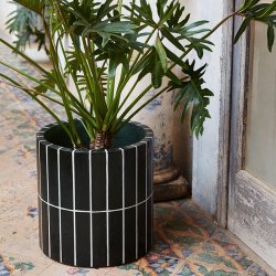 Ferm Living Pillar Plant Pot - Mrk Grn
