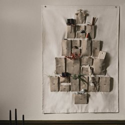 Ferm Living Pine Julekalender Maxi Natural