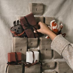 Ferm Living Pine Julekalender - Mini - Natural