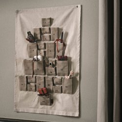 Ferm Living Pine Julekalender - Mini - Natural