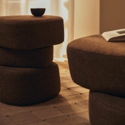 Ferm Living Plyo Puf Staple M�rkebrun