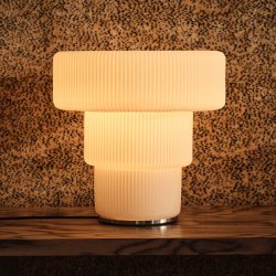 Ferm Living Ripple Bordlampe Hvid