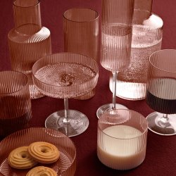 Ferm Living Ripple Champagneglas 2 stk. Blush