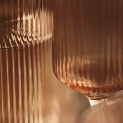 Ferm Living Ripple H�je Champagneglas 2 stk. Blush
