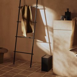 Ferm Living Sama Bin Affaldsspand Sort