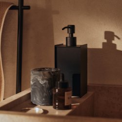 Ferm Living Sama S�bedispenser Sort