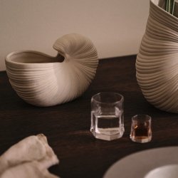 Ferm Living Shell Potte Medium Off-white