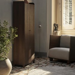 Ferm Living Sill Cupboard - Hj - Mrkbejdset Eg