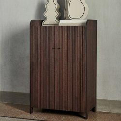 Ferm Living Sill Cupboard - Lav - Mrkbejdset Eg