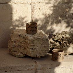 Ferm Living x Utzon Vuelo Kop Dark Buff