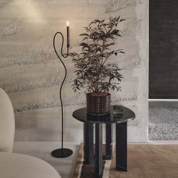 Ferm Living Valse Gulv Lysestage Sort