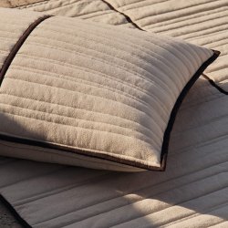 Ferm Living Vari Quiltet Pude 80x60 cm Natural/Dark Chocolate