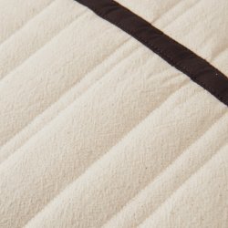 Ferm Living Vari Quiltet Sengetppe Double 260x230 cm Natural/Dark Chocolate