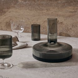 Ferm Living Ripple Vinkaraffel - Smoke