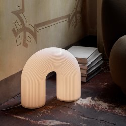 Ferm Living Vuelta Gulvlampe