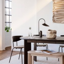 Ferm Living - Arum Bordlampe - Sort