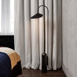 Ferm Living - Arum Gulvlampe - Sort