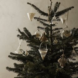 Ferm Living Christmas Paper Cones - Papir Krmmerhuse - St &aacute; 3 stk.