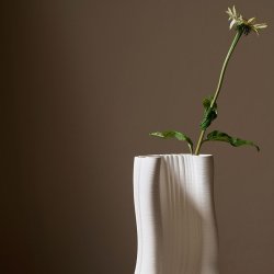 Ferm Living Moire Vase - Off-white