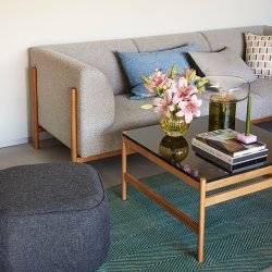 H&uuml;bsch Moment Sofa 2-personers - Gr/Natur