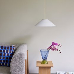 H&uuml;bsch Solid Pendel - Sand/Hvid