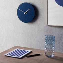 Hemverk Vgur 28 cm - Felt Dark Blue/Guldfarvet Viser 