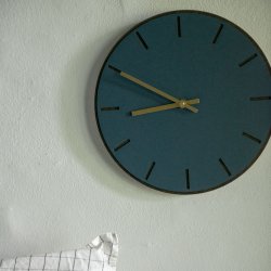 Hemverk Vgur 28 cm - Smokey Blue Mrk Eg/Guldfarvet Viser