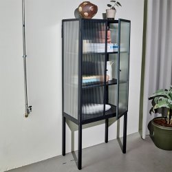 House Doctor Cabin Vitrineskab Sort