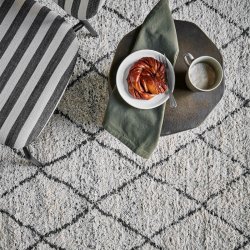 House Doctor Cruz Tppe Sort/Rhvid