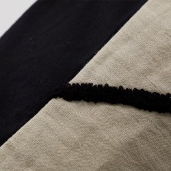 House Doctor Fly Pudebetrk 50x50 cm Rhvid/Sort