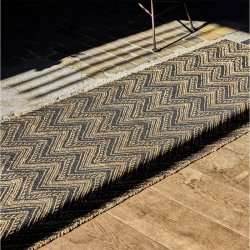 House Doctor Monta Lber 260x83 cm Natur/Sort