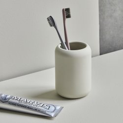 House Doctor Petra Tandb�rsteholder R�hvid