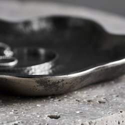 House Doctor Talas Bakke Antik Sort Messingfinish Small