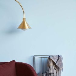 H&uuml;bsch Cone Gulvlampe - Messing/Marmor