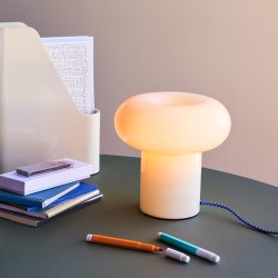 H&uuml;bsch Hues Bordlampe Lysegrn