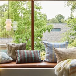 H�bsch Morph Pude 60x60cm Lysebl�