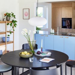 Hbsch Serene Pendel i Riflet Glas - Hvid/Messing Ellipse