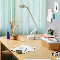 H&uuml;bsch Verve Bordlampe Lysegr