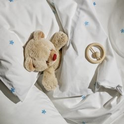 Juna Sengetj Daisy Hvid/Lys Bl Junior 100x140 cm