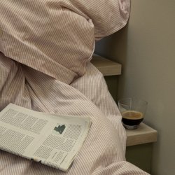 Juna Sengetj - Monochrome Lines - Rosa/Hvid - 140x200 cm