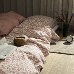 Juna Sengetj - Pleasantly - Hvid / Rosa - 140x220 cm