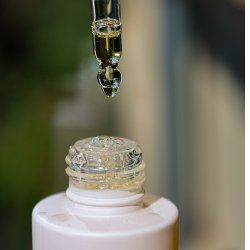 Karmameju LIGHT Ansigtsolie