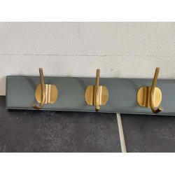 Edgy Knager�kke i Gr� Tr� med 8 Messing Knage - 2-SORTERING