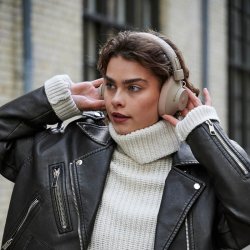 Kreafunk aBEAT Qi Hretelefoner Ivory Sand