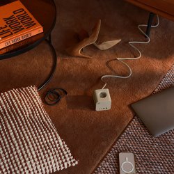 Kreafunk Ampie Multistik m/ Ledning Ivory Sand