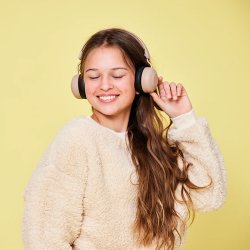 Kreafunk Buzz Safe Audio ANC Hretelefoner Ivory Sand