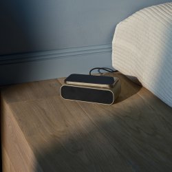 Kreafunk Wakie Vkkeur m/ Bluetooth Hjtaler &amp; Trdls Oplader Ivory Sand