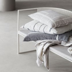 Kristina Dam Studio Architecture Pudebetrk 60x60 cm - Sort Melange/Off-White